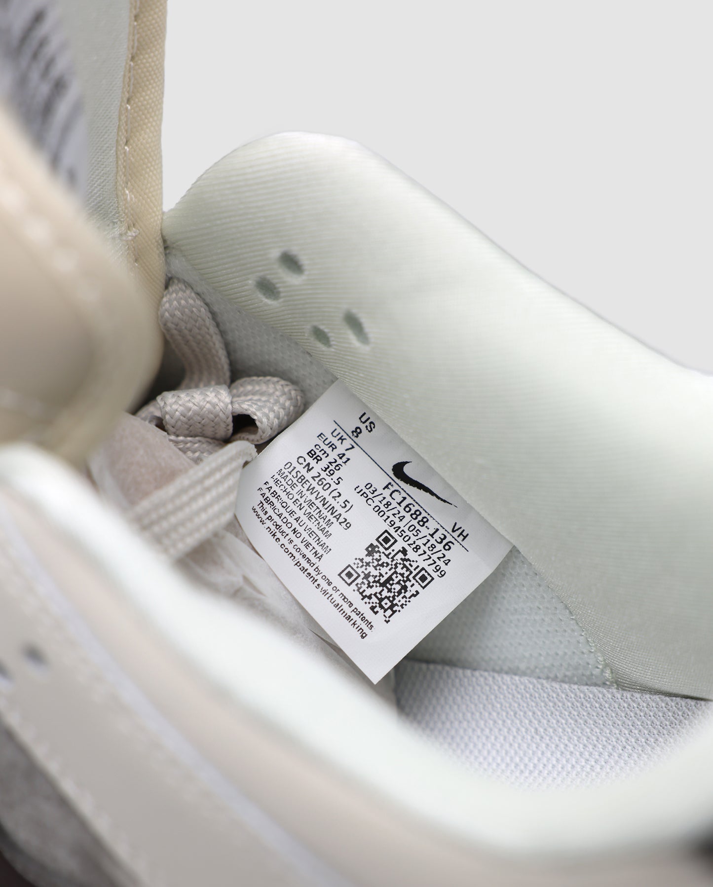Nike SB Dunk Low x Louis Vuitton Grey Black