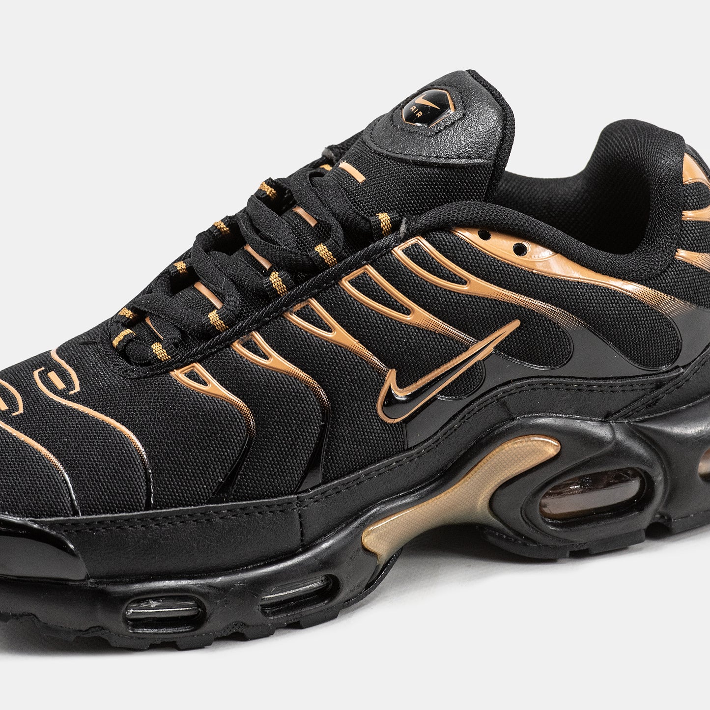 Nike Air Max TN Plus Gold Black
