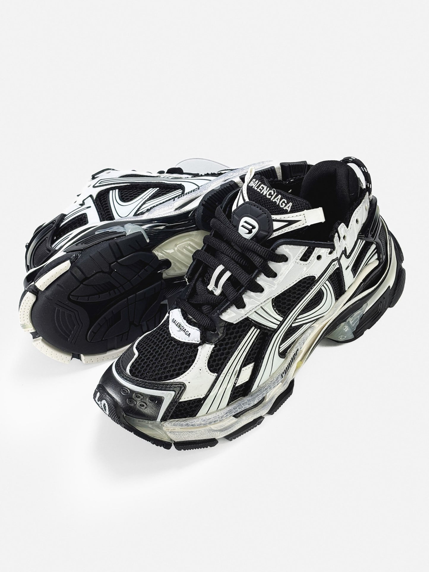 Balenciaga Runner Black/White