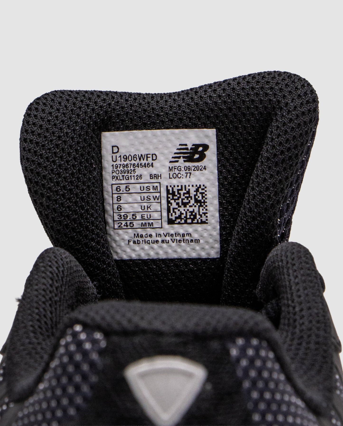 New Balance 1906R Fantomfit Black
