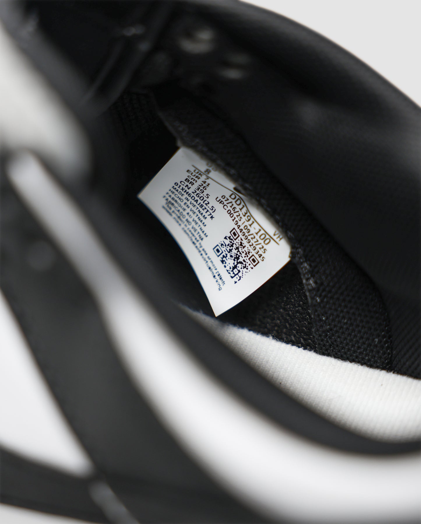 Nike Dunk Low Retro Panda Black/White