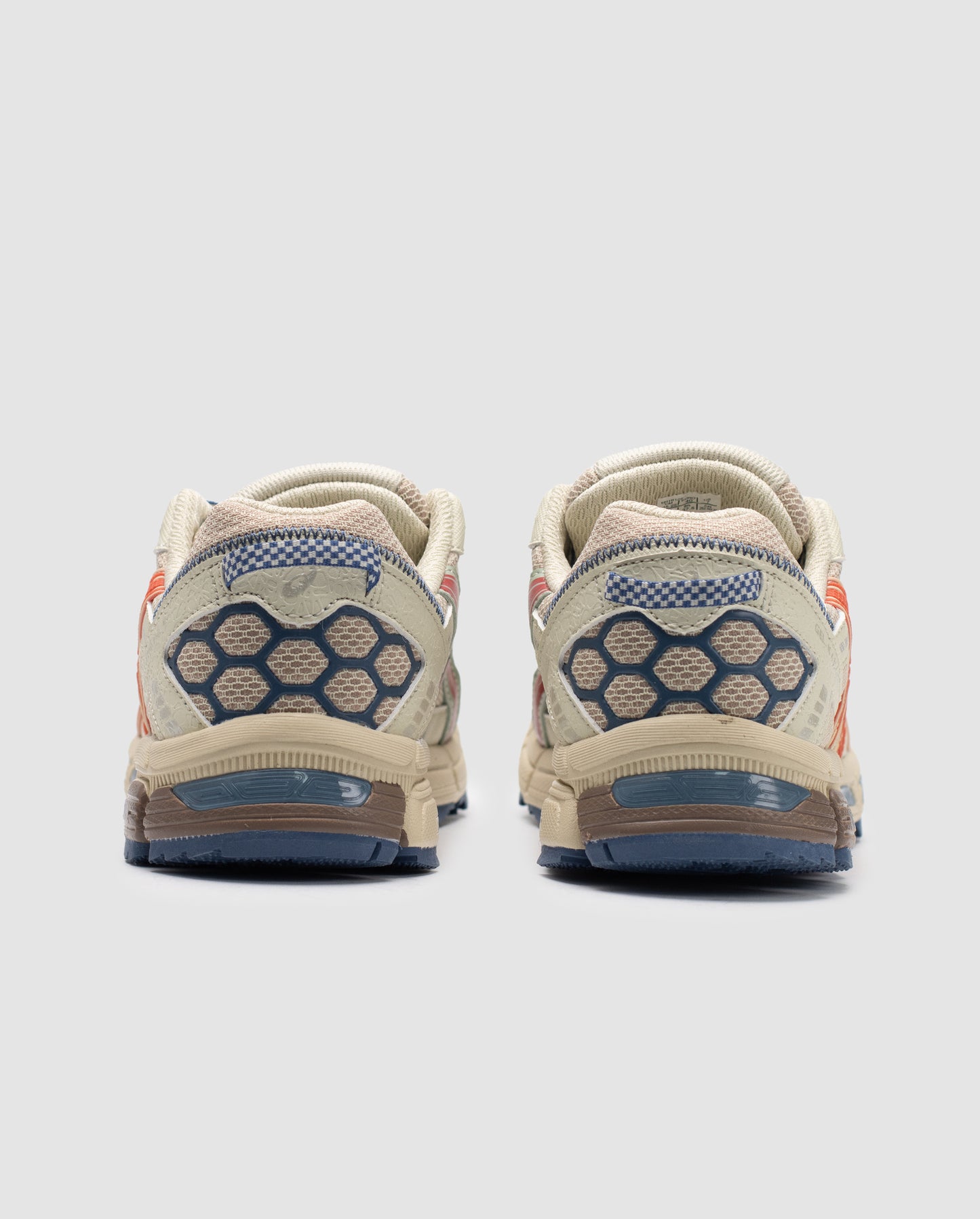 Asics Gel Kahana 8 Beige/Red