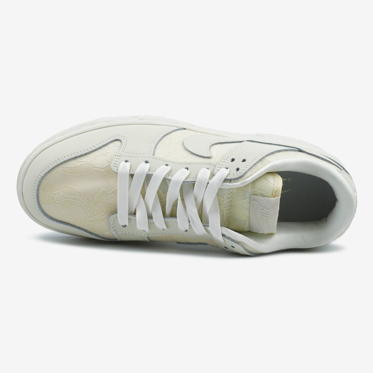 Nike SB Dunk Low Lace Pack Regal Beige