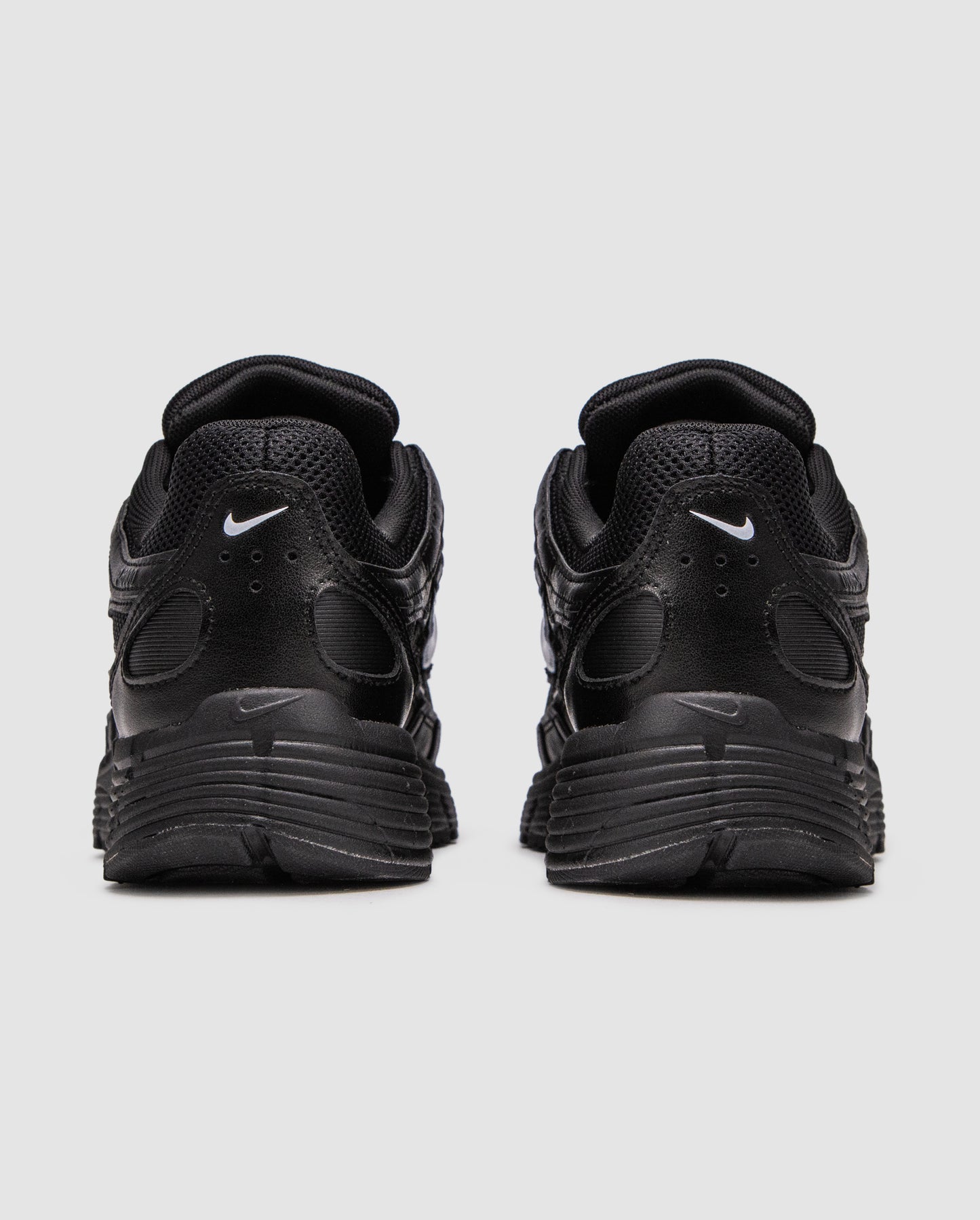 Nike P-6000 Black/White