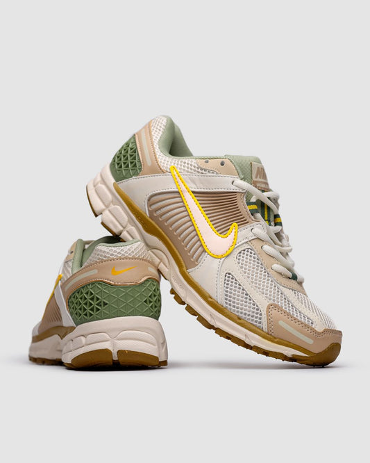 Nike Zoom Vomero 5 Sail Laser Orange