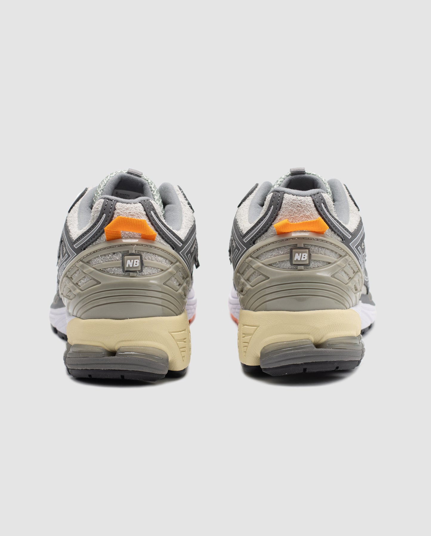 New Balance 1906 R N. Hoolywood x Invincible Grey Swan