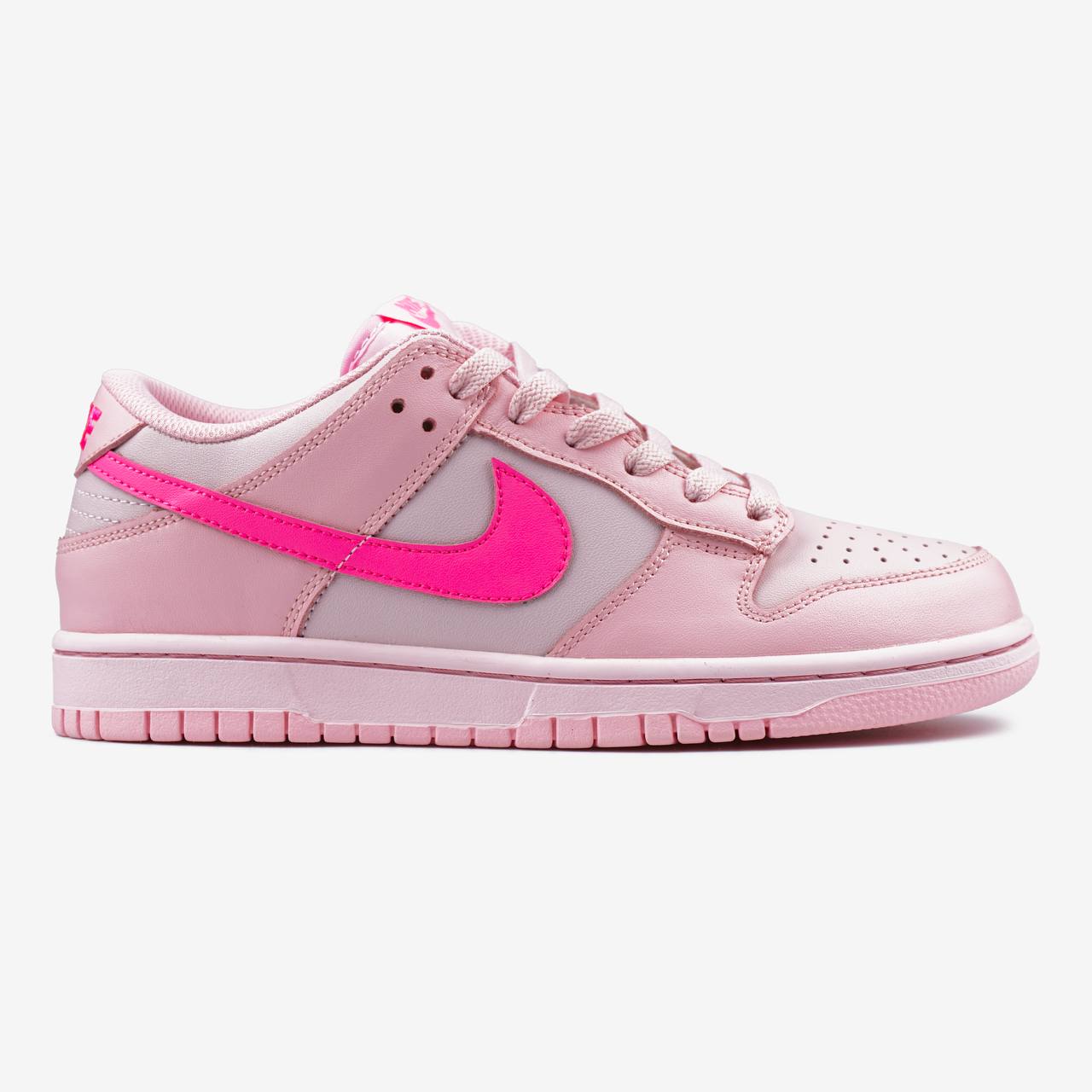 Nike Dunk Low GS Triple Pink