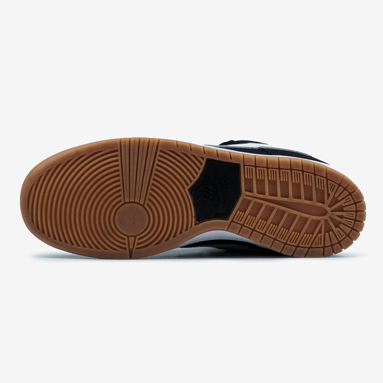 Nike Dunk SB Black Gum
