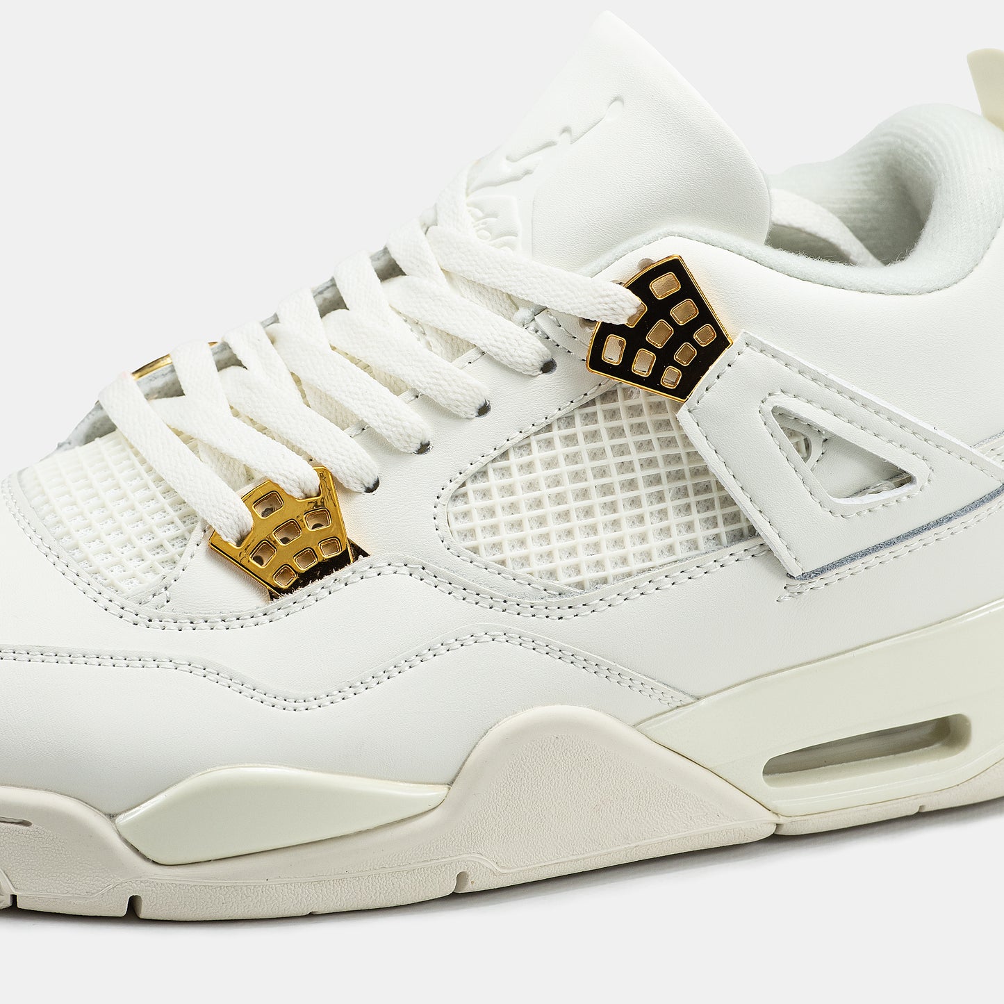 Jordan 4 Metallic Gold