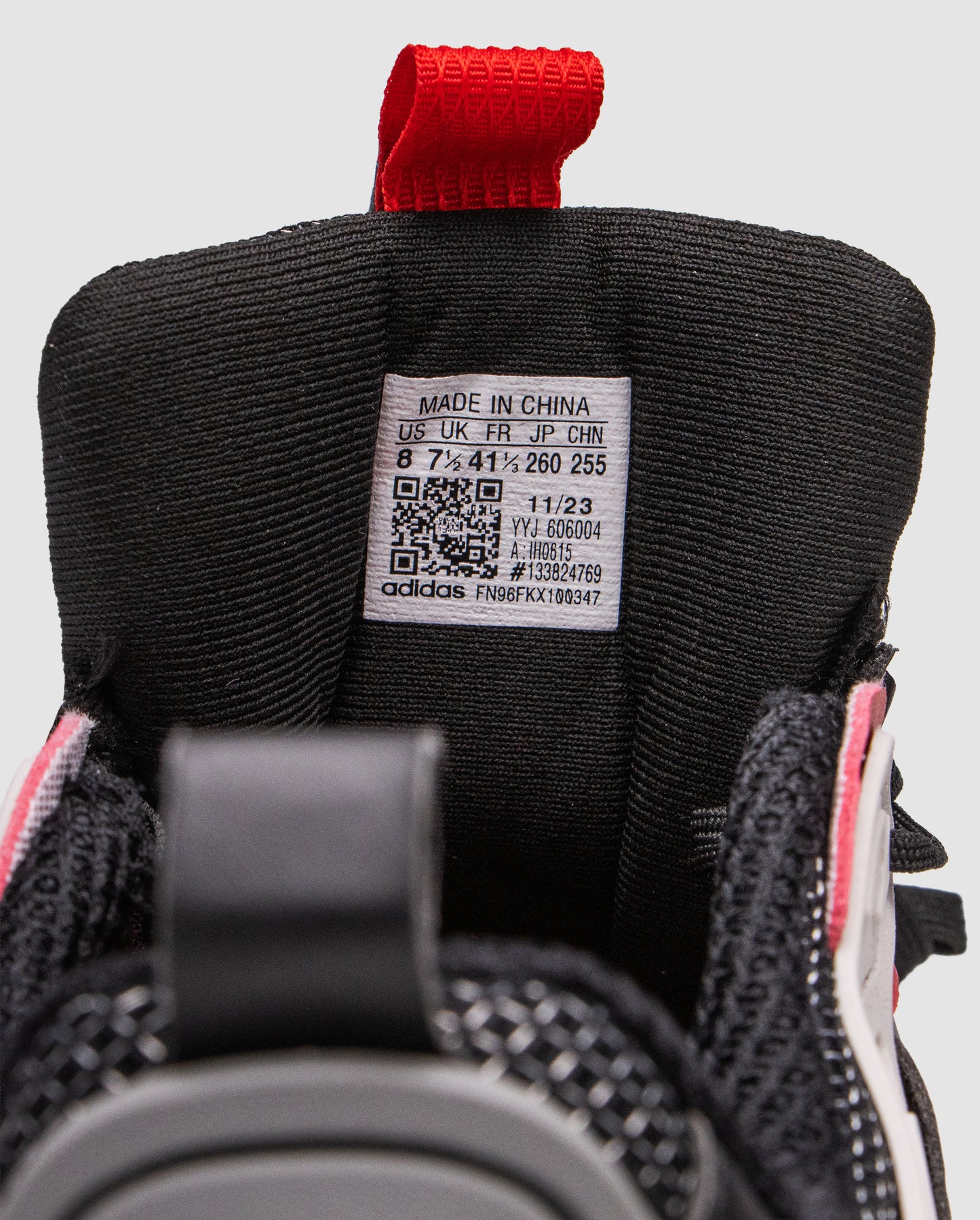 Adidas Vento XLG Deluxe Black/Red/Silver