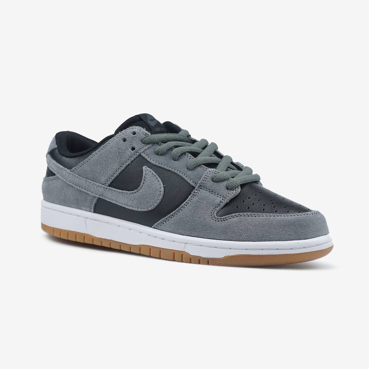 Nike SB Dunk Low Black Silver