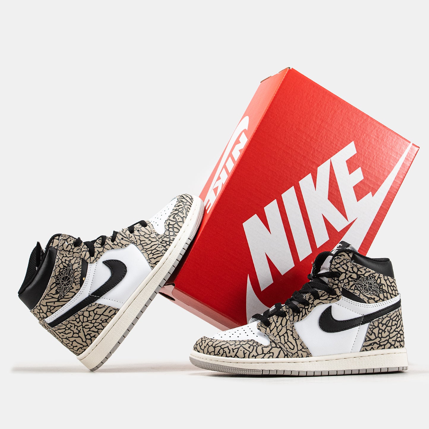 Nike Air Jordan 1 White Cement