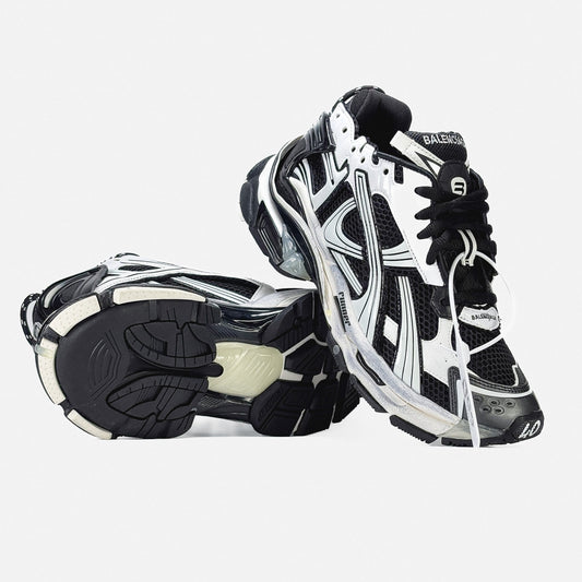 Balenciaga Runner Black/White