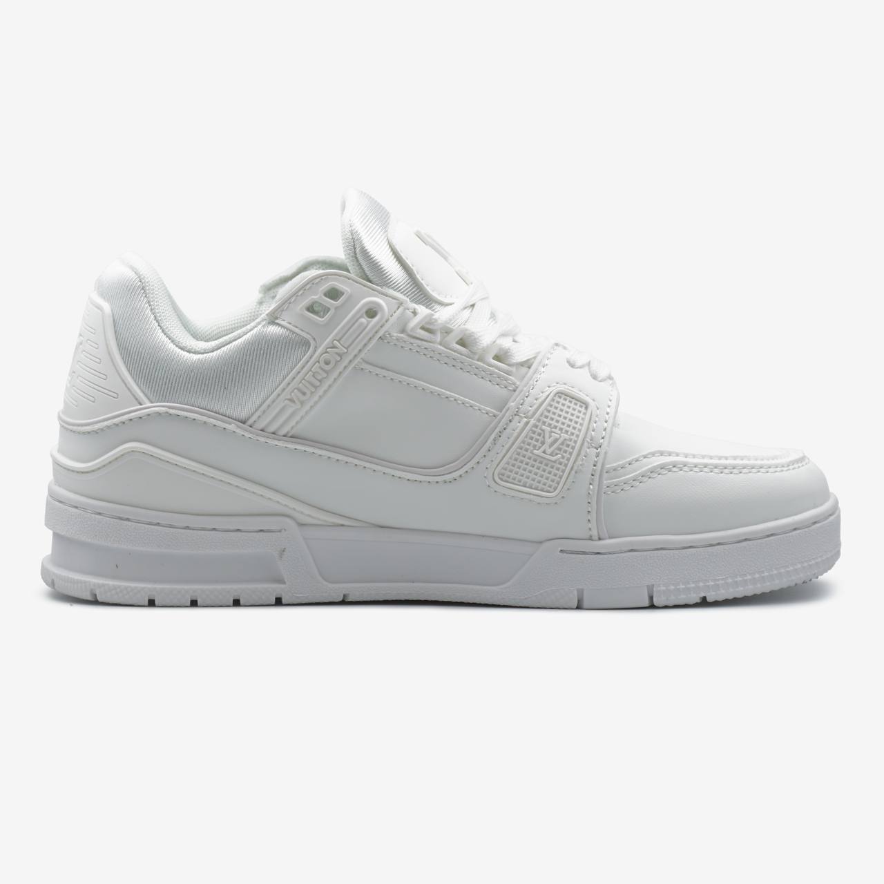 LV  Trainer Triple White