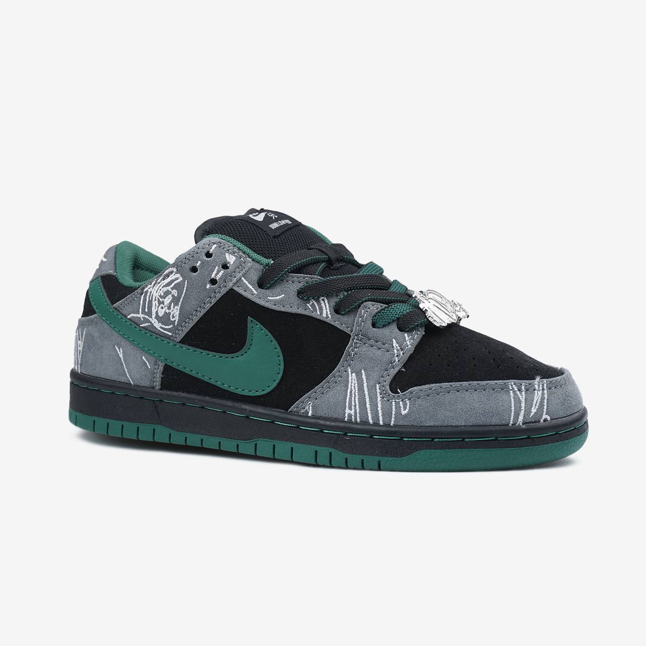 Nike Dunk Low There Skateboards