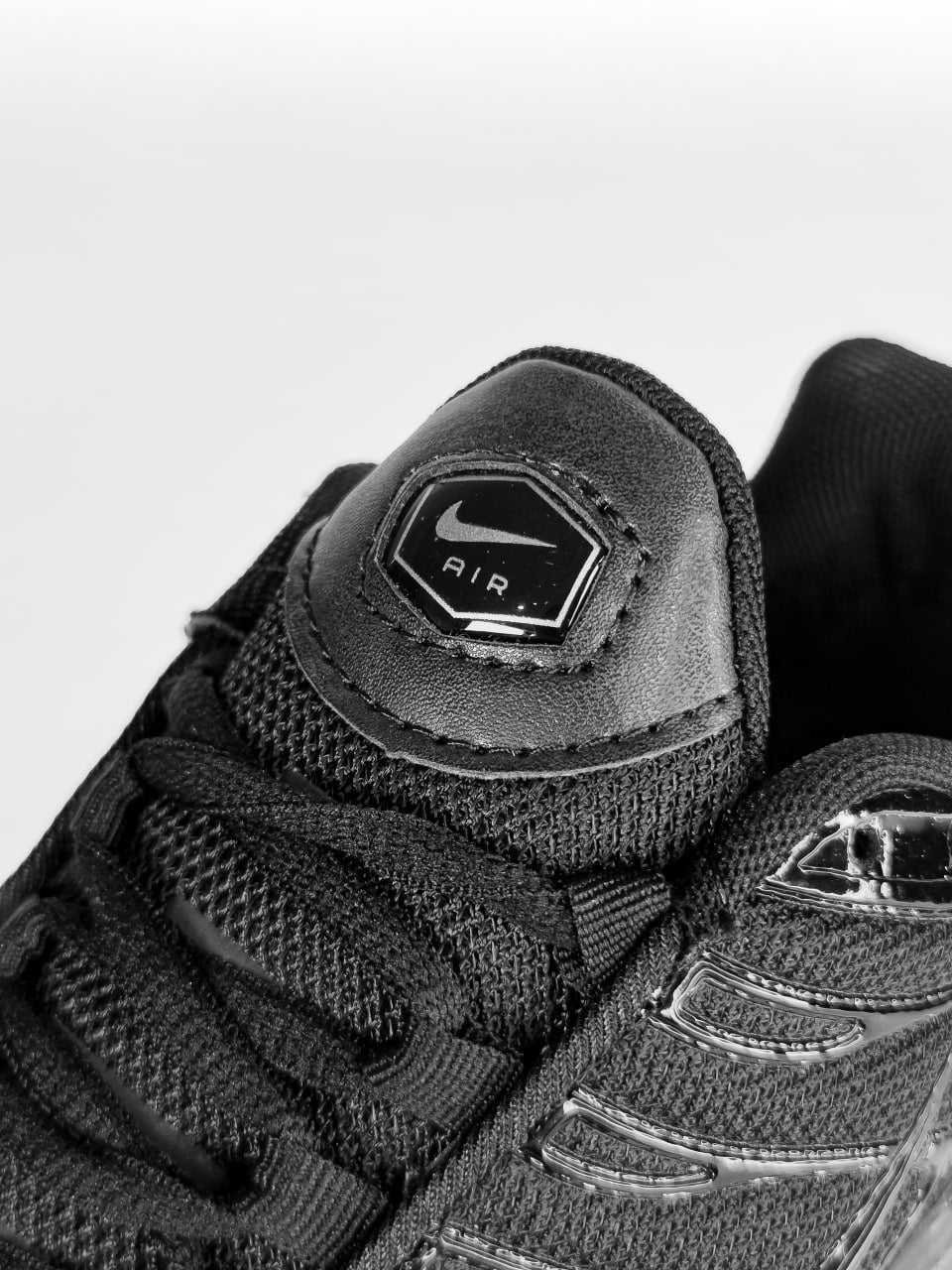 Nike Air Max TN Triple Black