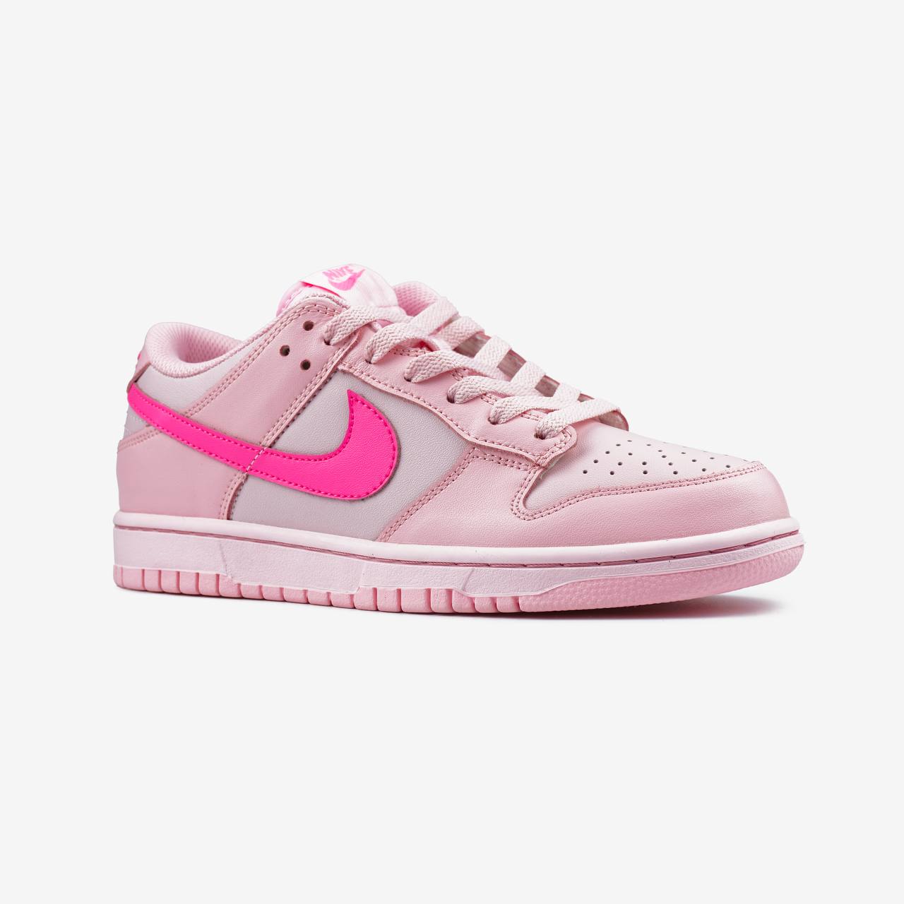 Nike Dunk Low GS Triple Pink