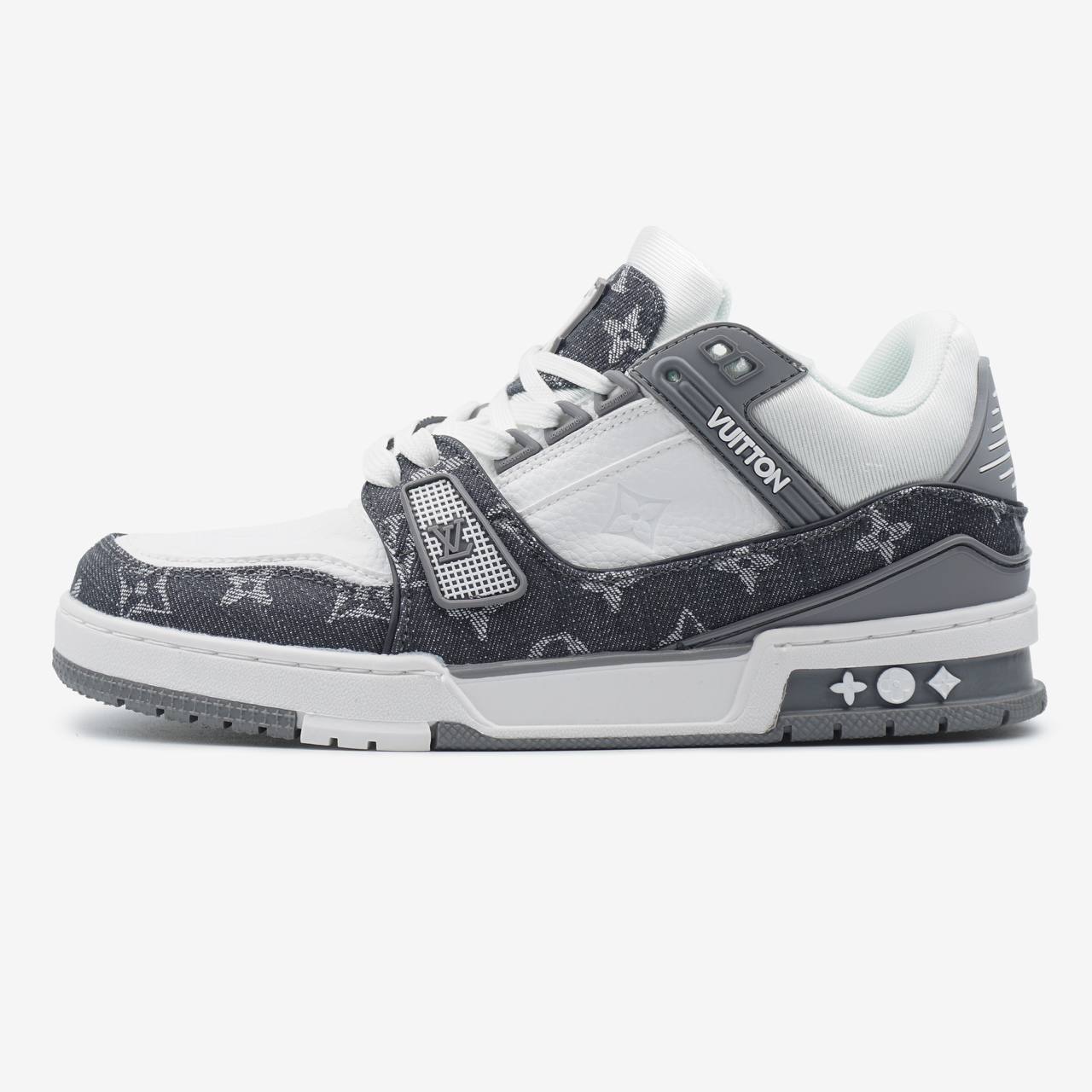 LV  Trainer Grey White