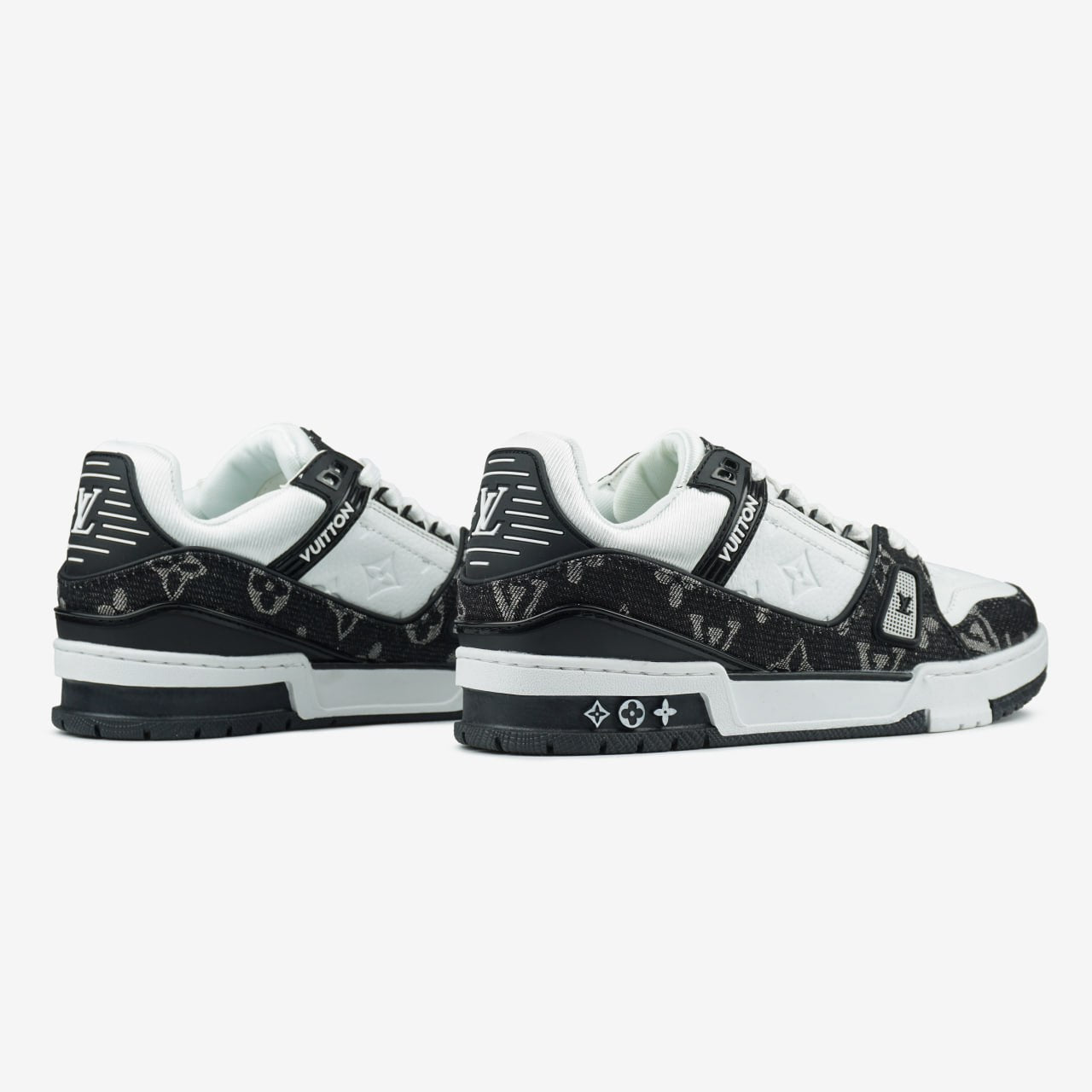 LV Trainer Sneaker Black/White