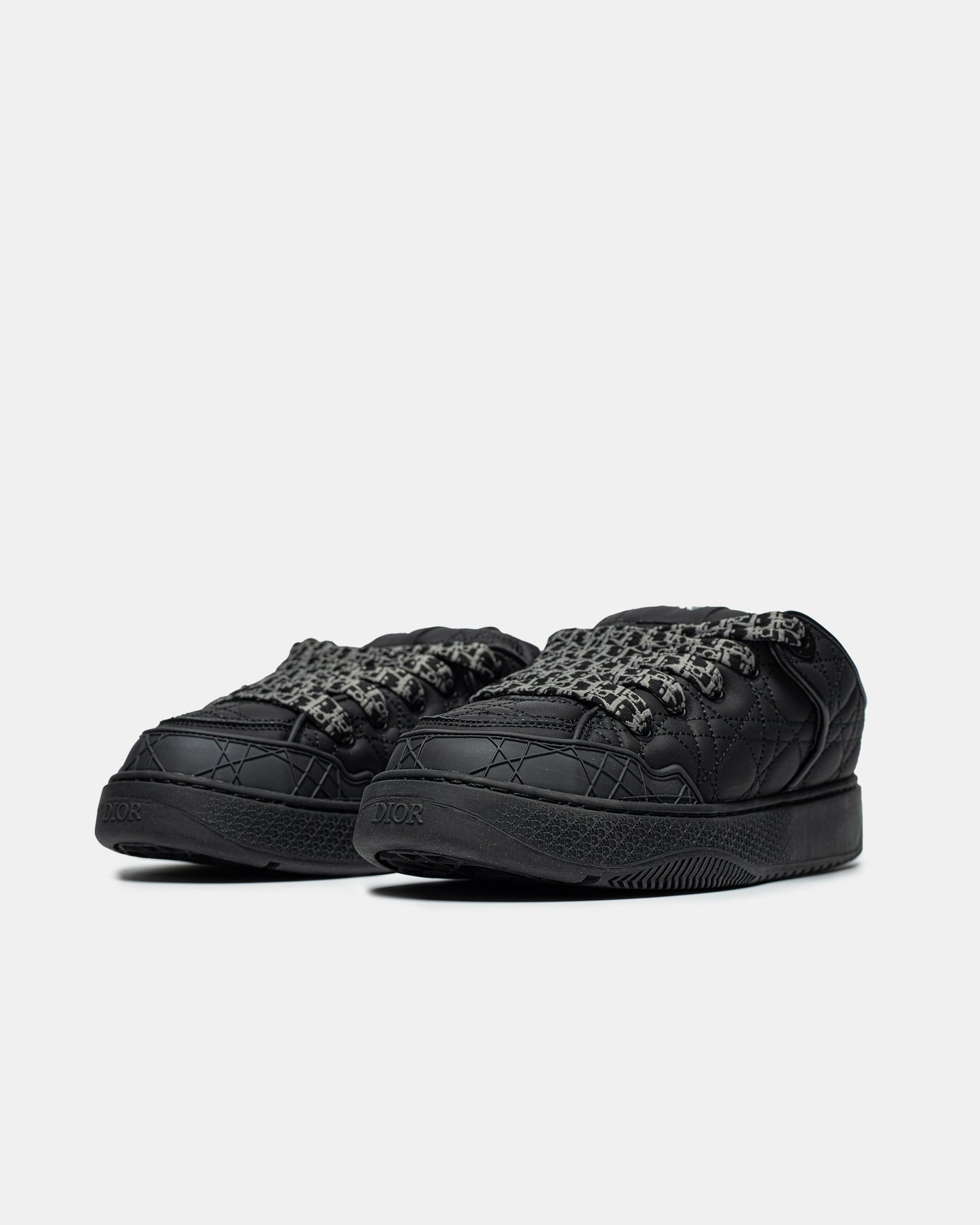B9S Black