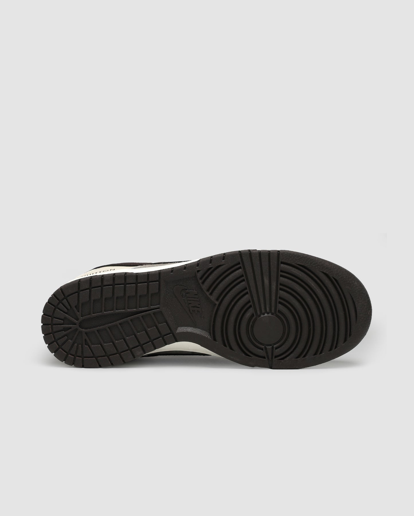 Nike SB Dunk Low x Louis Vuitton Grey Black