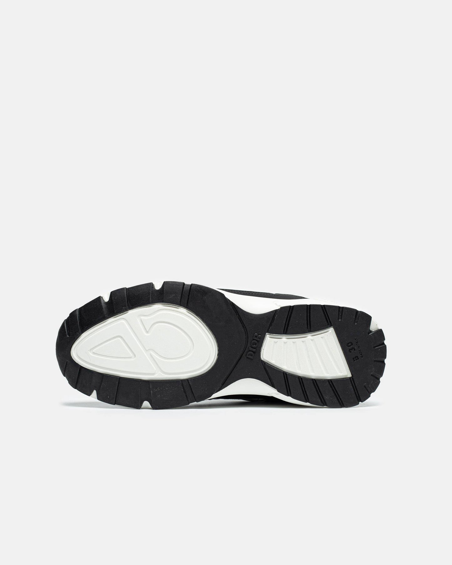 B30 Black White