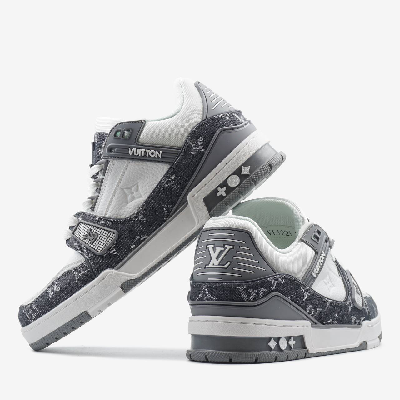LV  Trainer Grey White