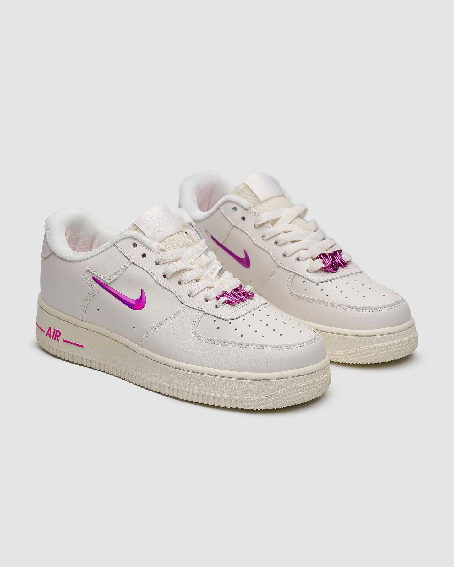 Nike Air Force 1’07SE Coconut Mink/ Playful Pink
