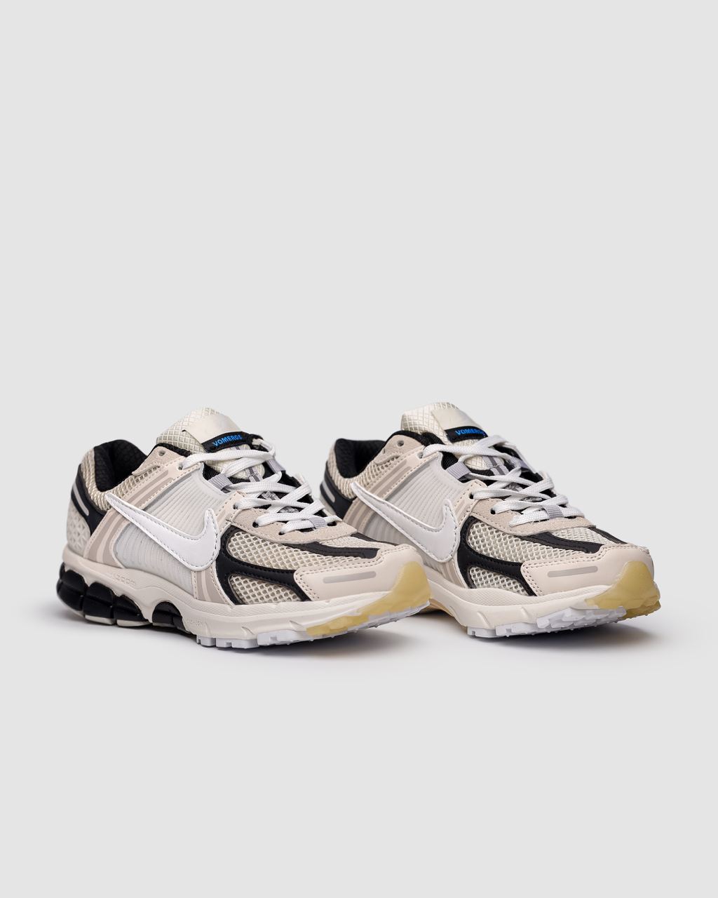 Nike Zoom Vomero 5 Beige/Black