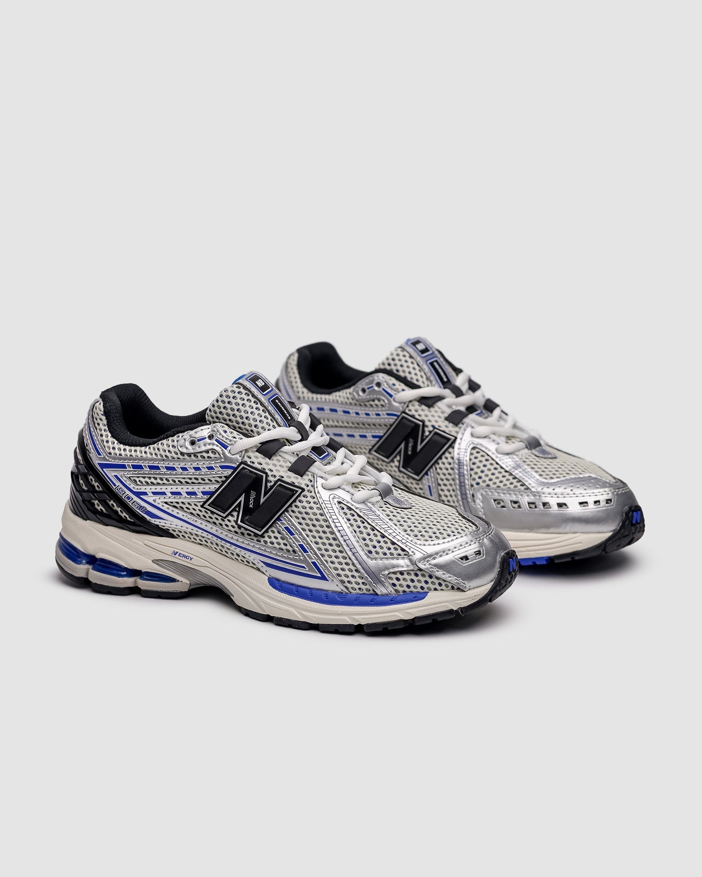 New Balance 1906R Silver Metallic